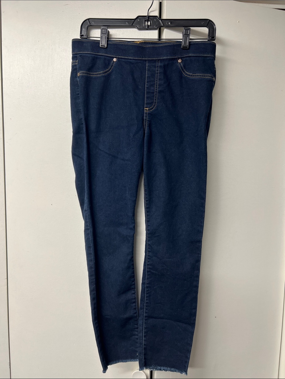 Simply Vera Vera Wang Women’s Navy Straight Leg Jeans